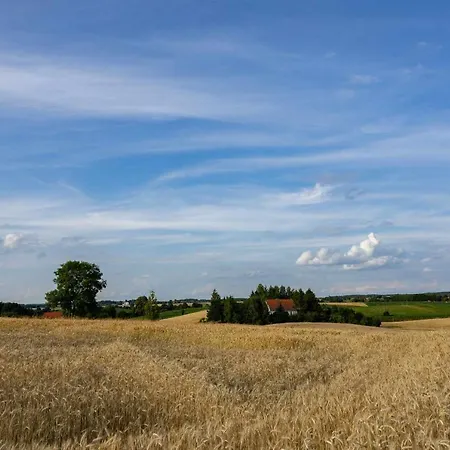 Jurtowe Wzgórze Glamping Campo de lujo Grabinek